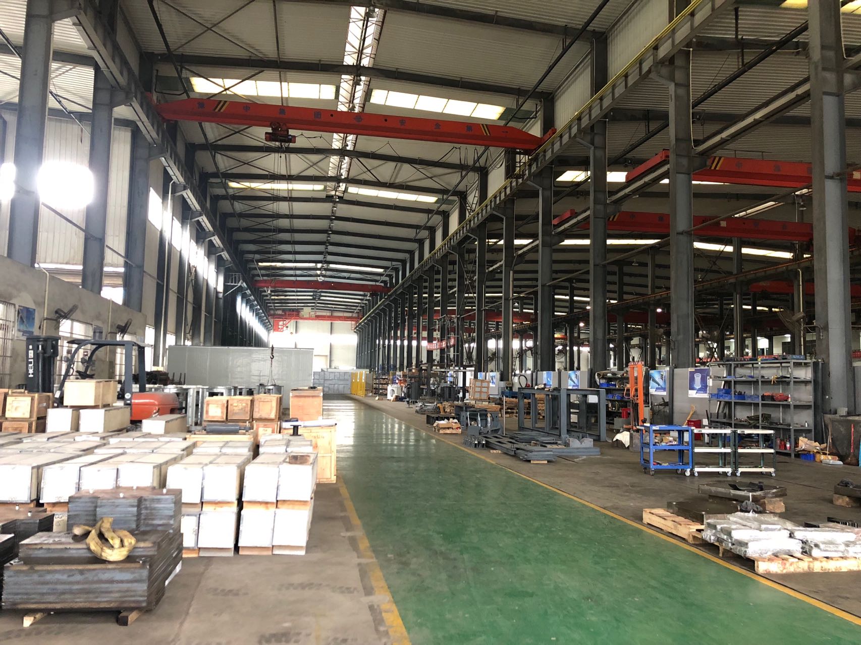 2018年1月，自建工廠投入使用，開(kāi)始組建生產(chǎn)團(tuán)隊(duì)